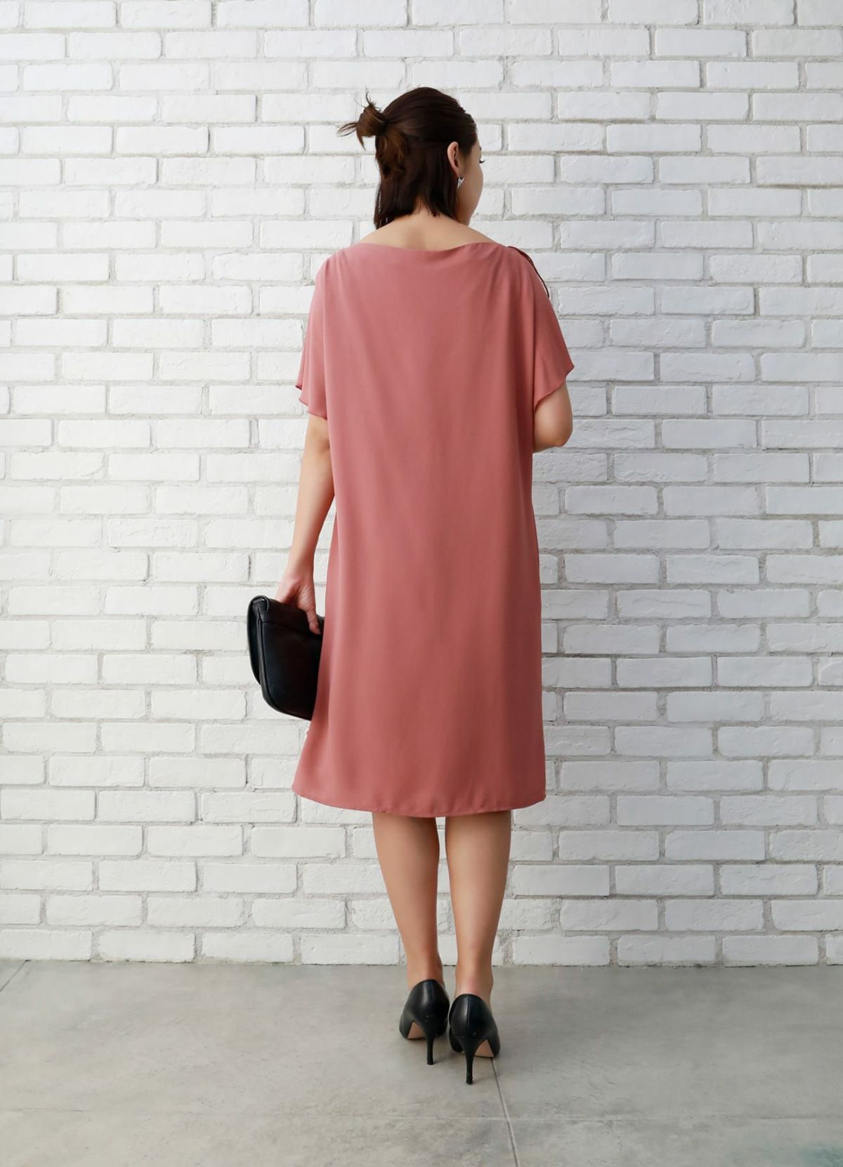 着用イメージ 157cm ダークピンク