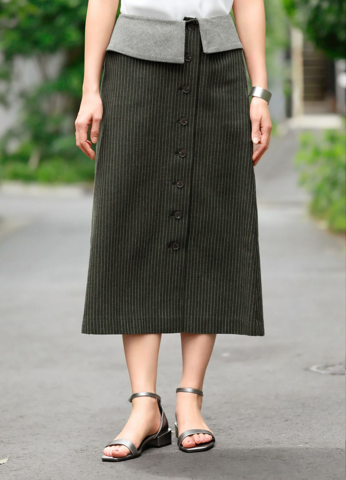 ダークオリーブ