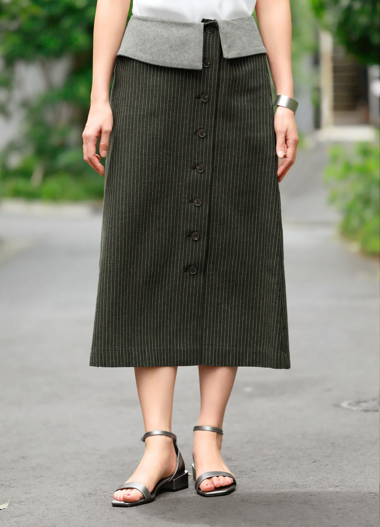 ダークオリーブ