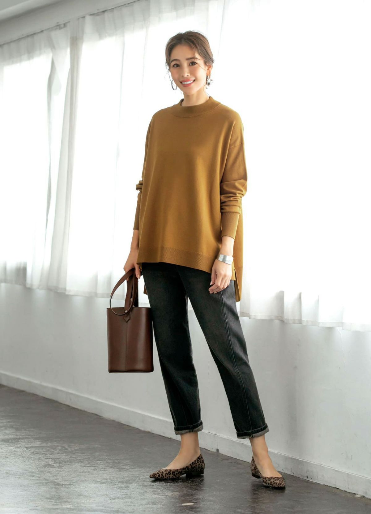 着用イメージ 166cm ダークベージュミックス