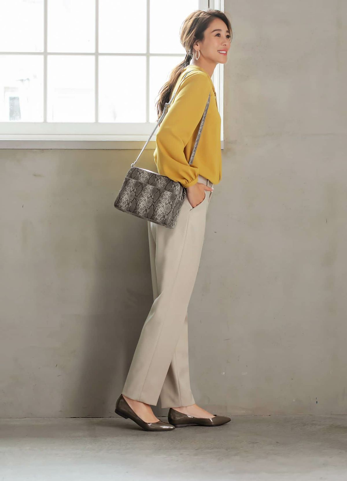 着用イメージ 166cm セピアグレー