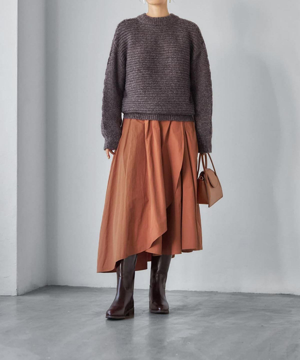 ワインブラウン