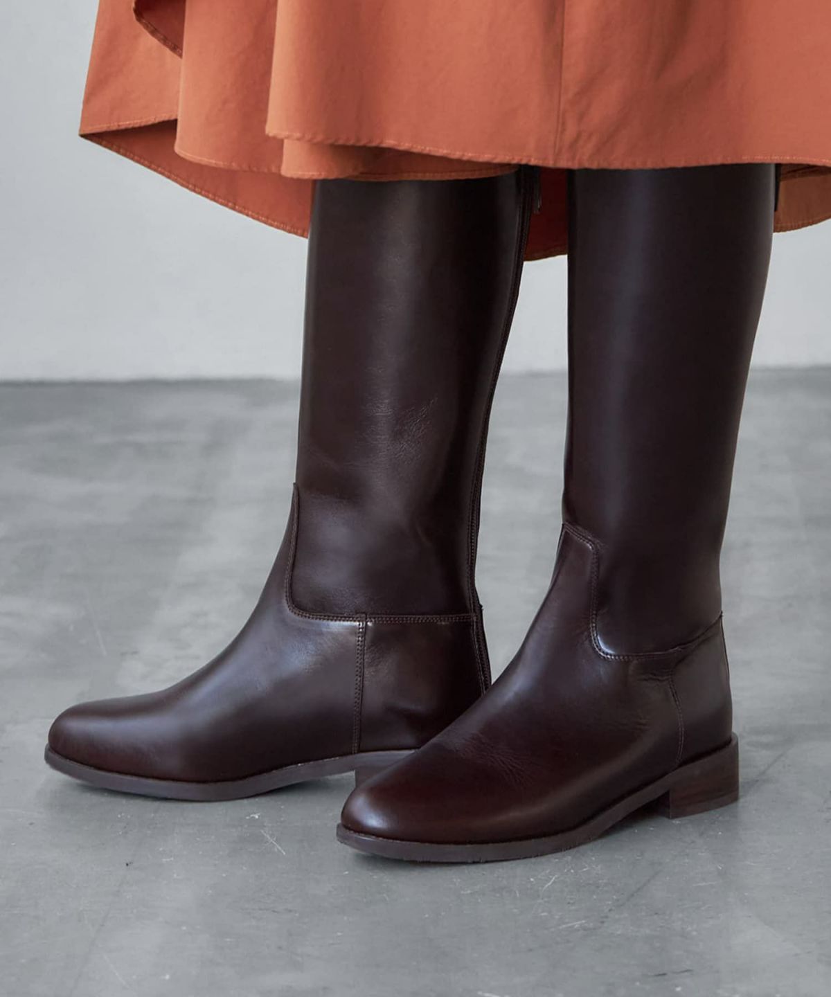 ワインブラウン