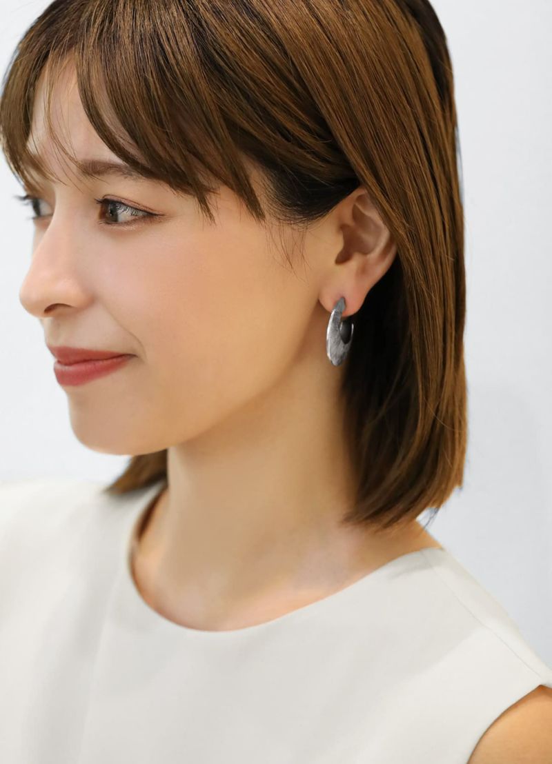 着用イメージ シルバー