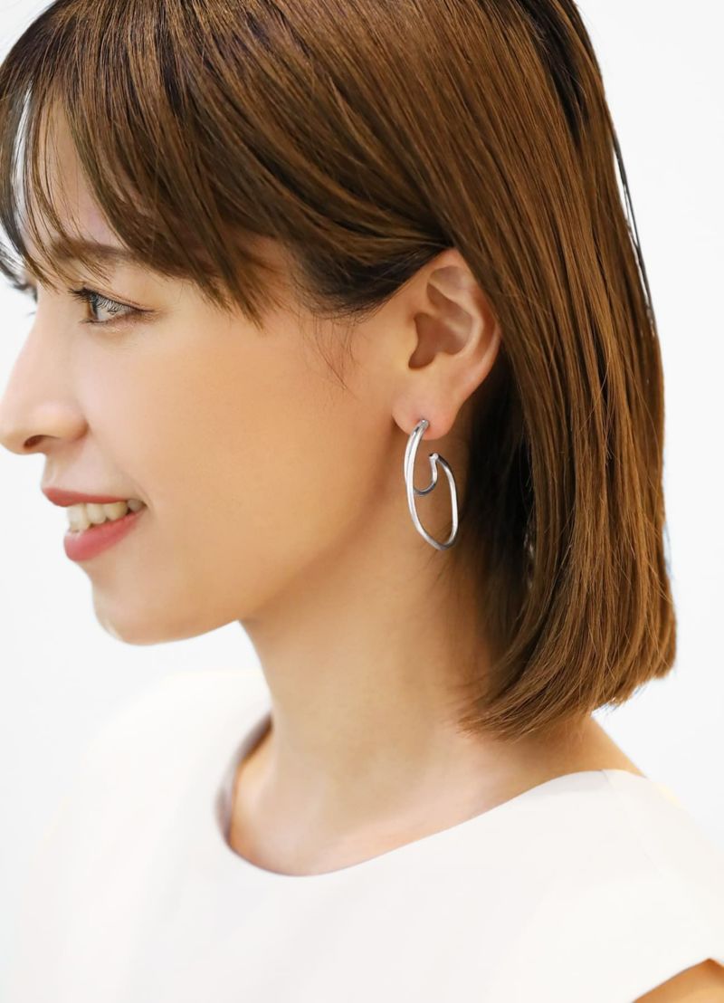メタルパイプのクラフトWフープピアス【OUTLET】