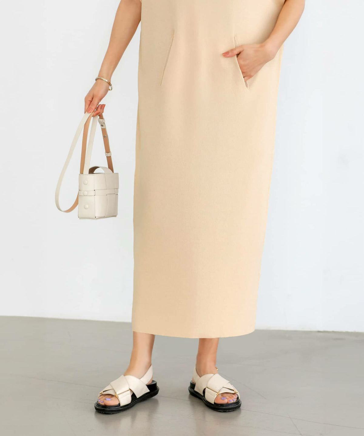 着用イメージ アプリコットベージュ