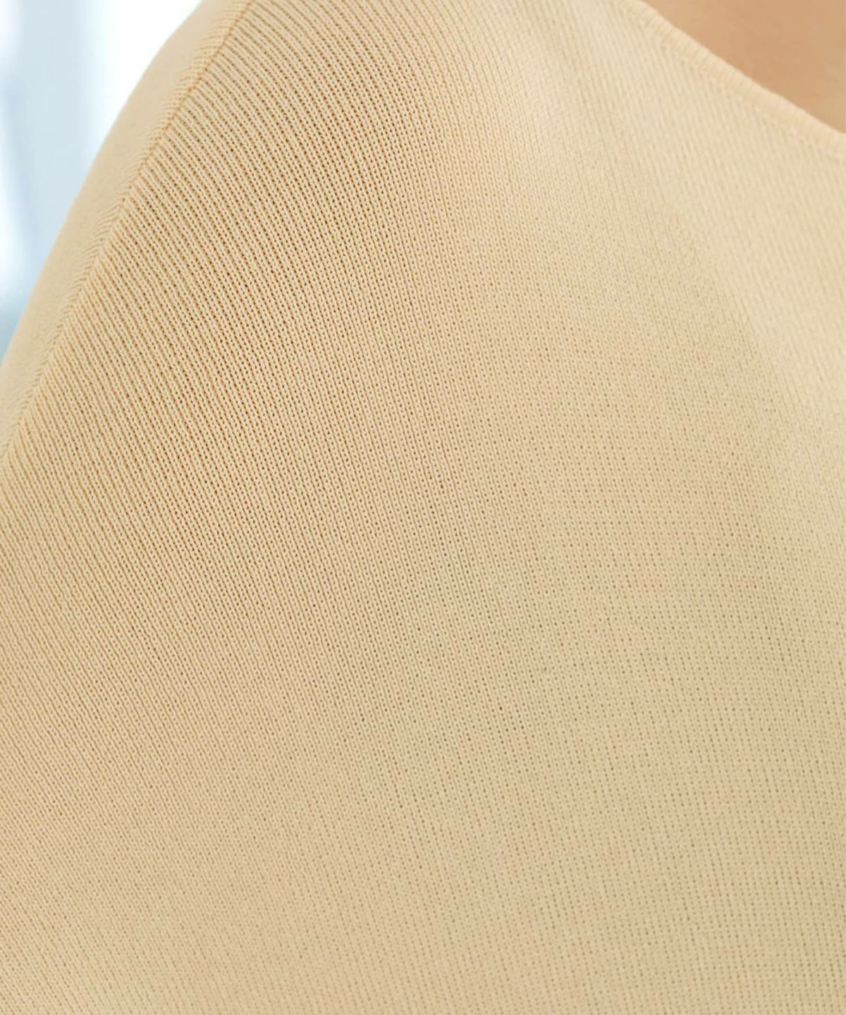 着用イメージ アプリコットベージュ