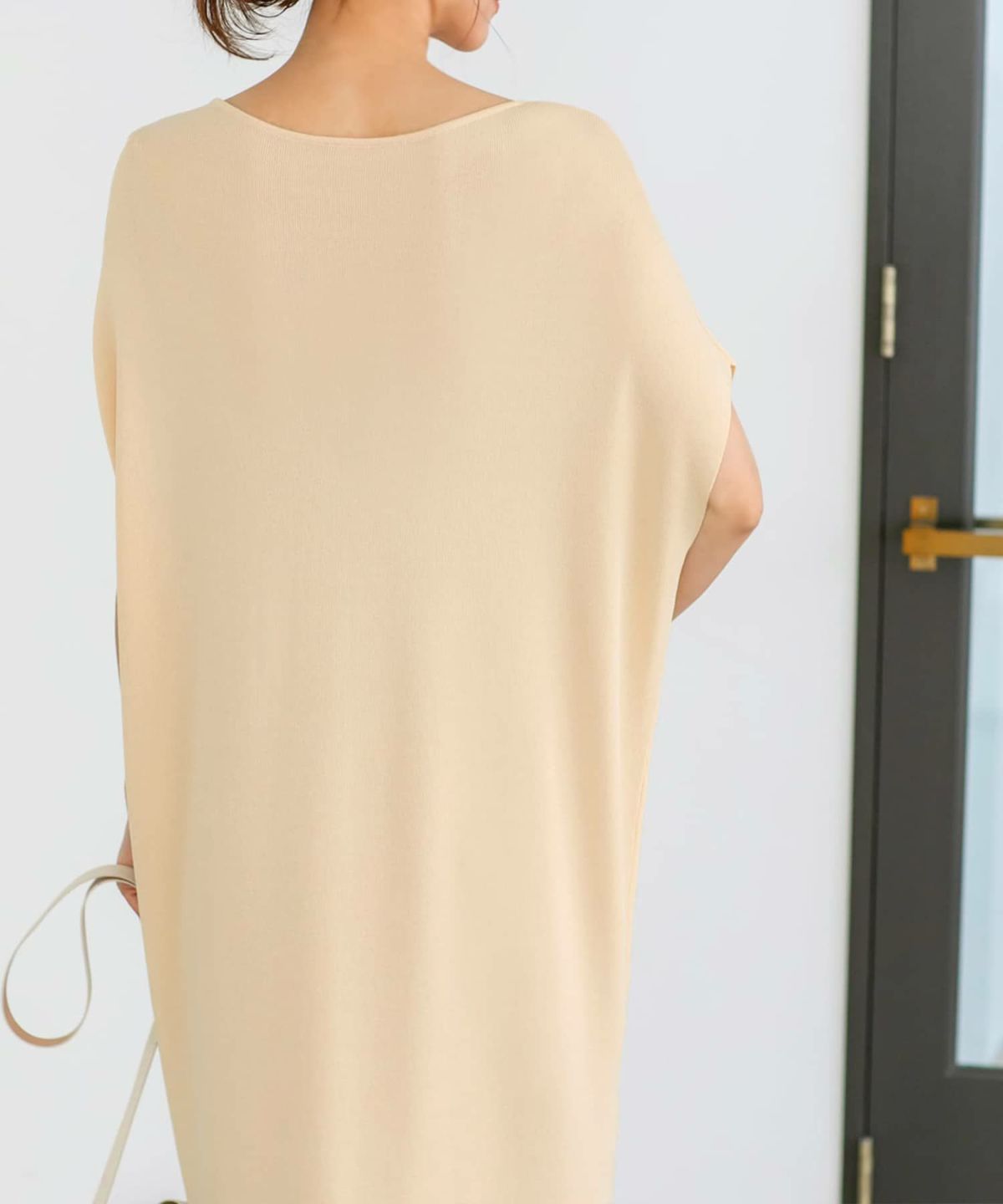 着用イメージ アプリコットベージュ