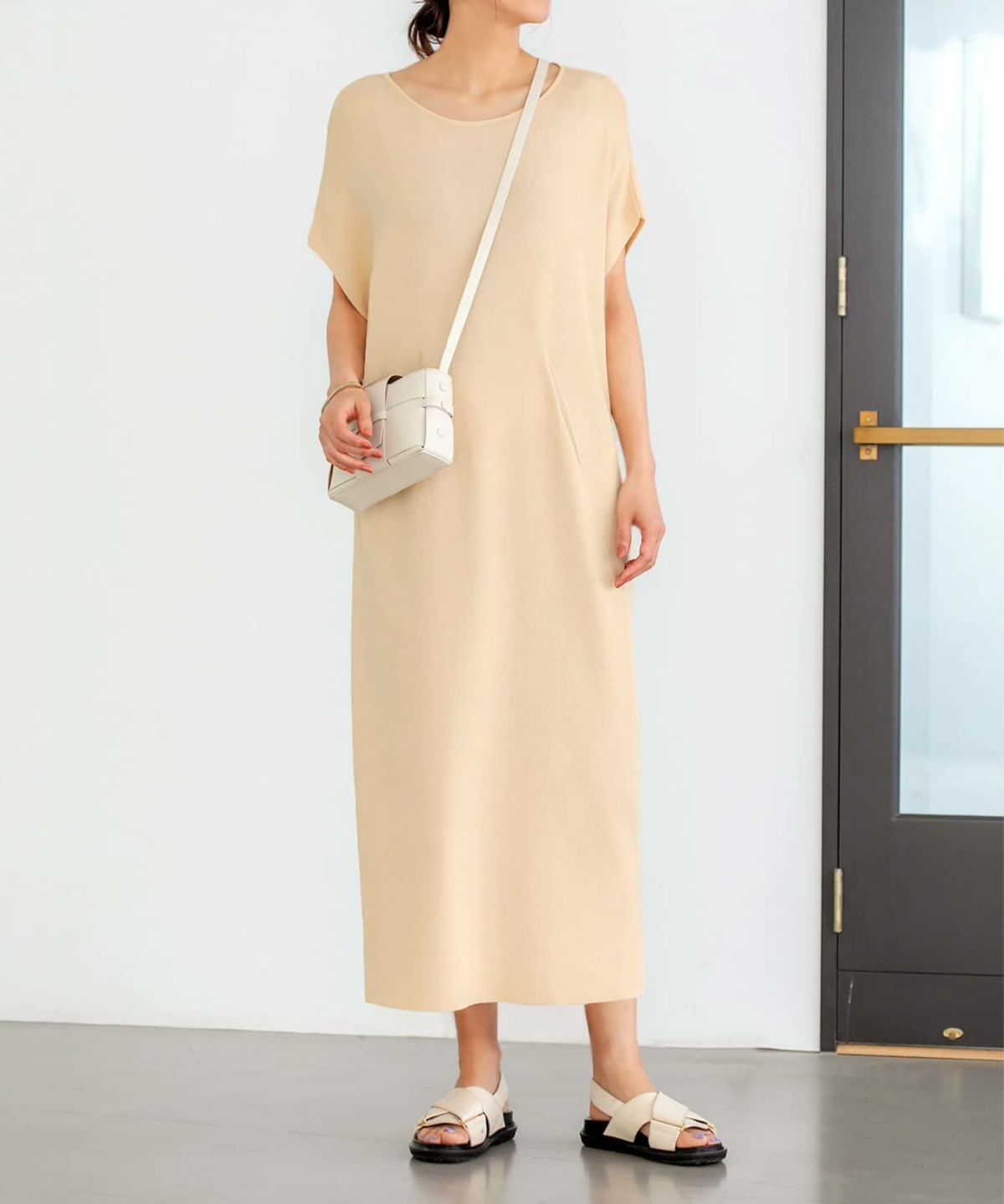 着用イメージ アプリコットベージュ