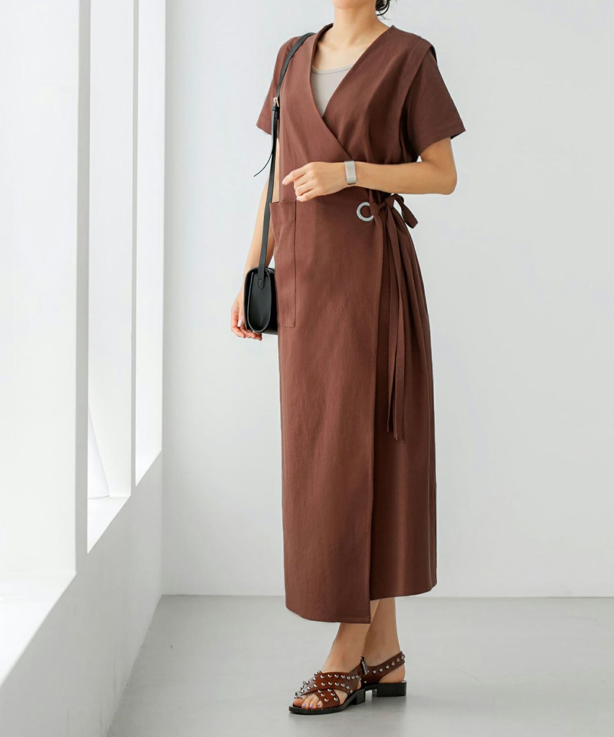 着用イメージ テラコッタ 