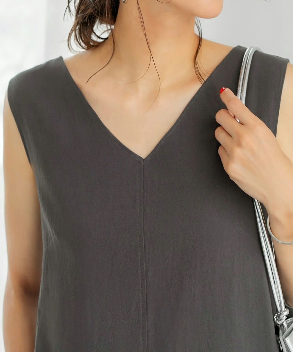 着用イメージ  チャコール