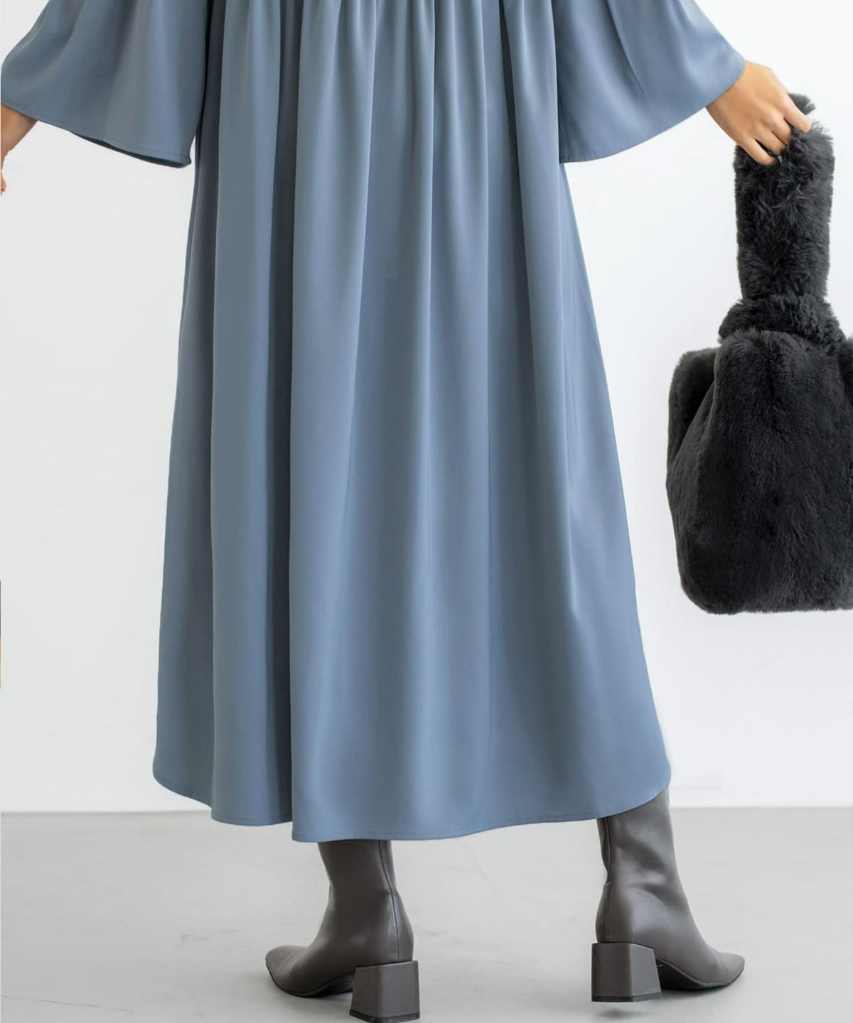 着用イメージ 166cm スモーキーブルー 02サイズ