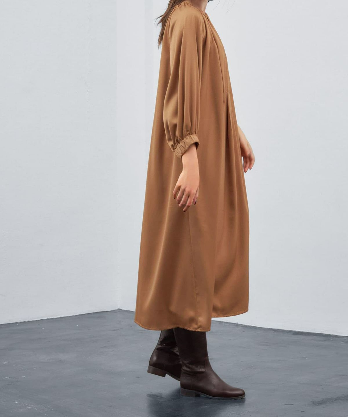 着用イメージ 173cm ライトブラウン 02サイズ