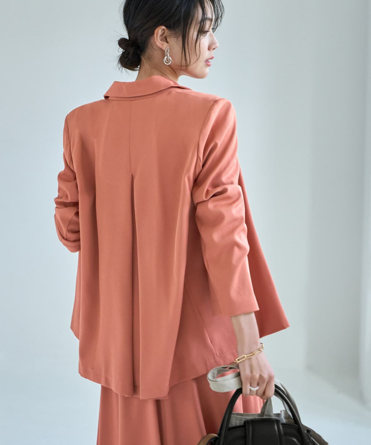 着用イメージ 167cm ダークピーチ