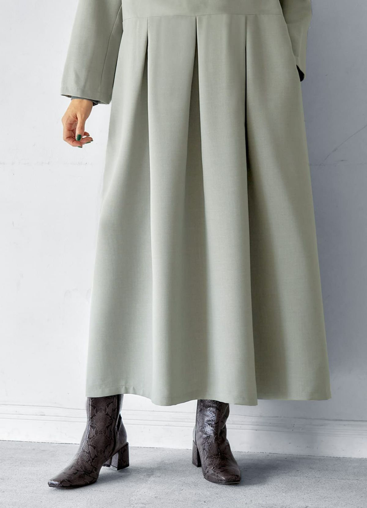 着用イメージ 166cm 着用サイズ 02 ライトグレー