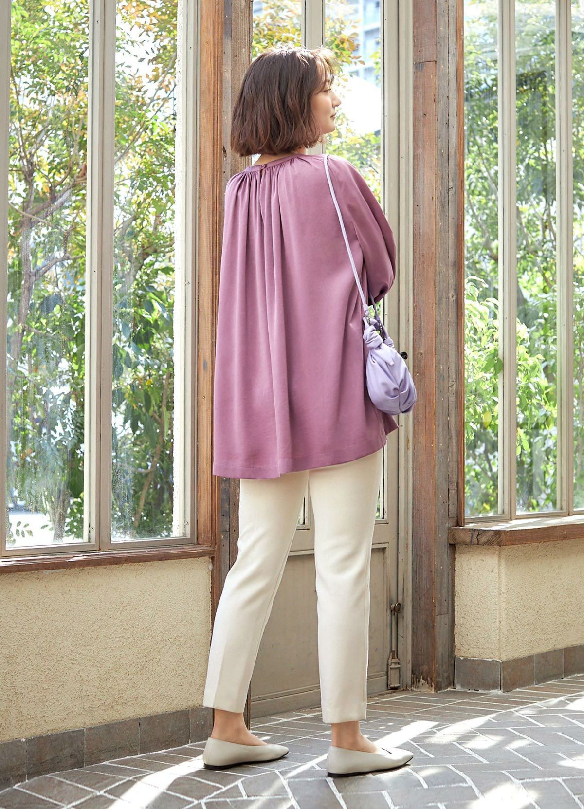 着用イメージ 165cm グレイッシュホワイト