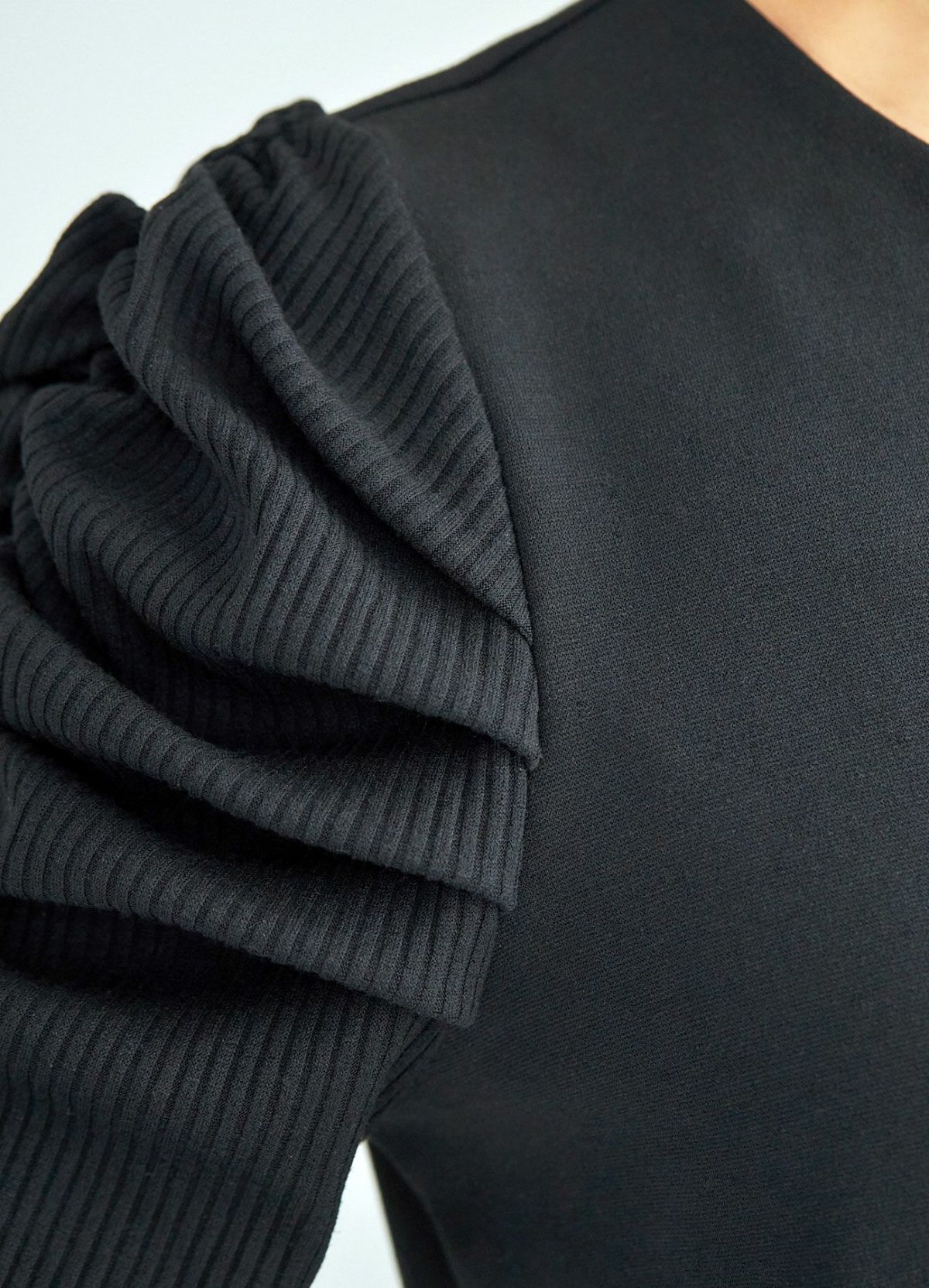 着用イメージ 166cm 着用サイズ 02 ブラック