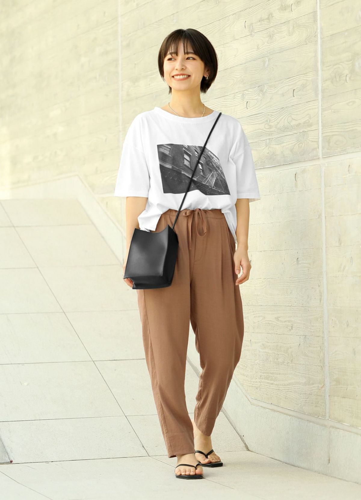 【Psize】質感加工リラックスパンツ【OUTLET】