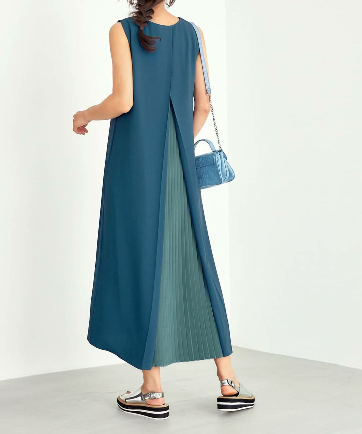 着用イメージ ブルー