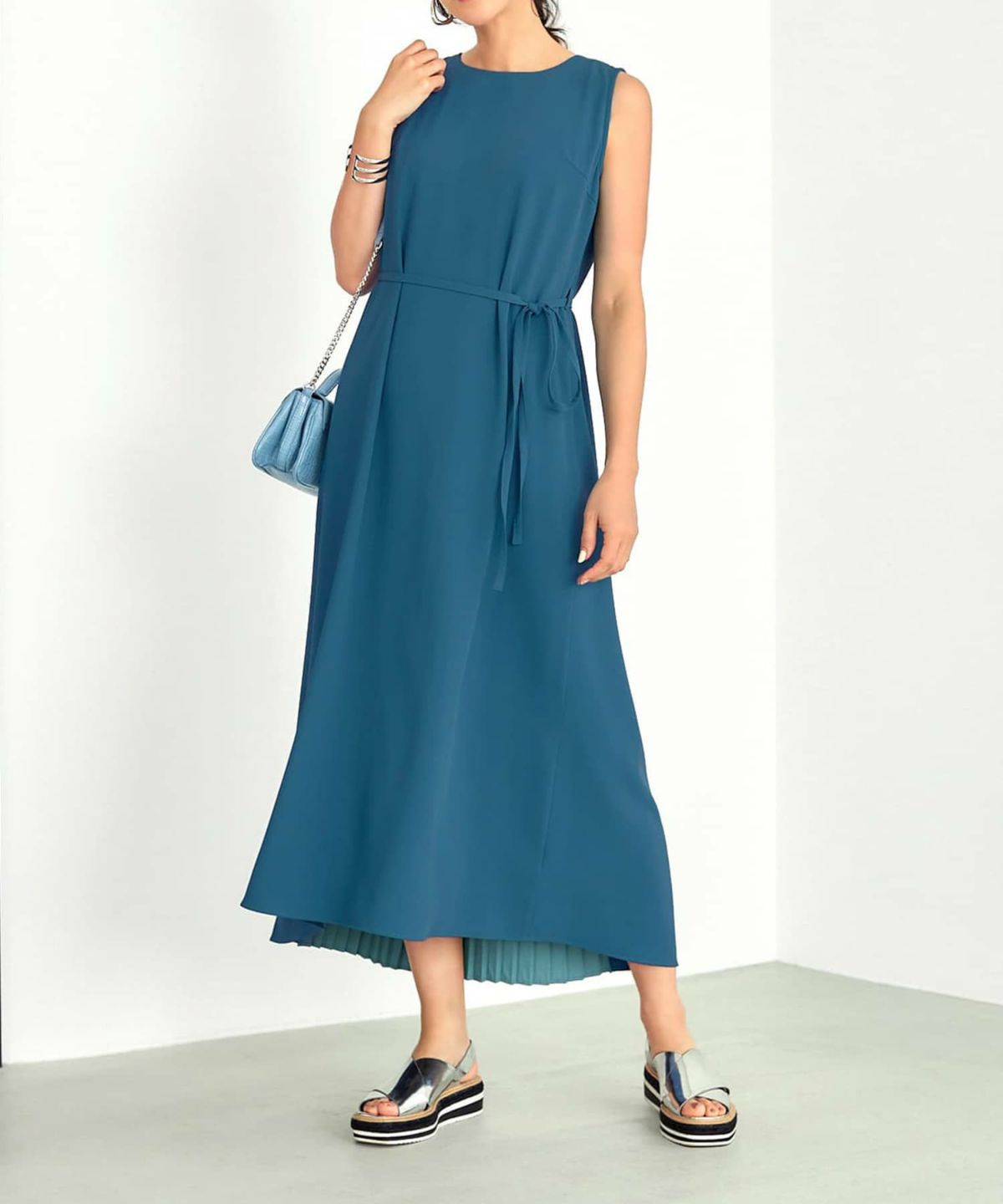 着用イメージ ブルー