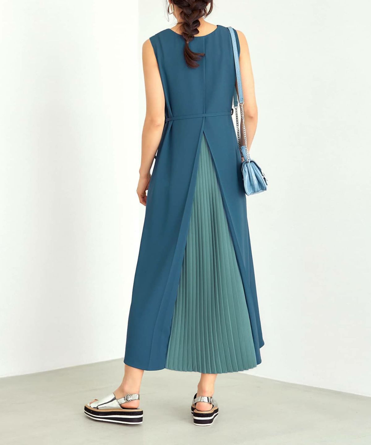 着用イメージ ブルー