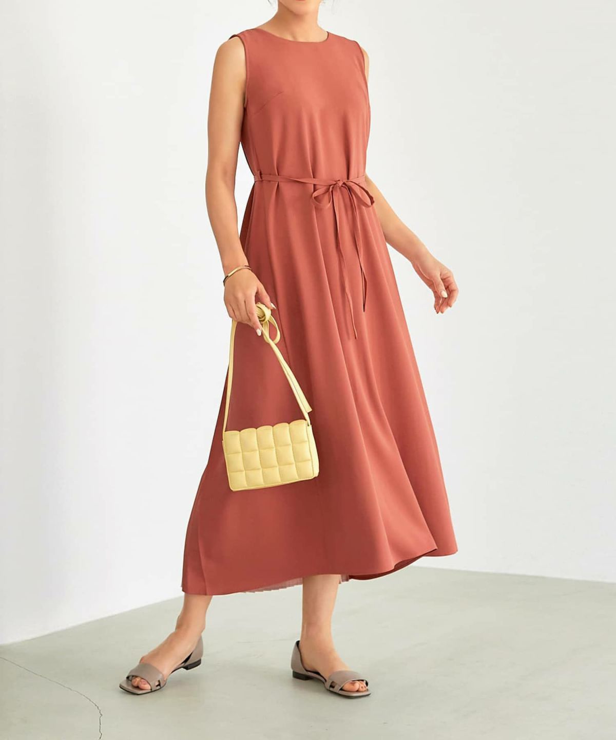 着用イメージ テラコッタピンク