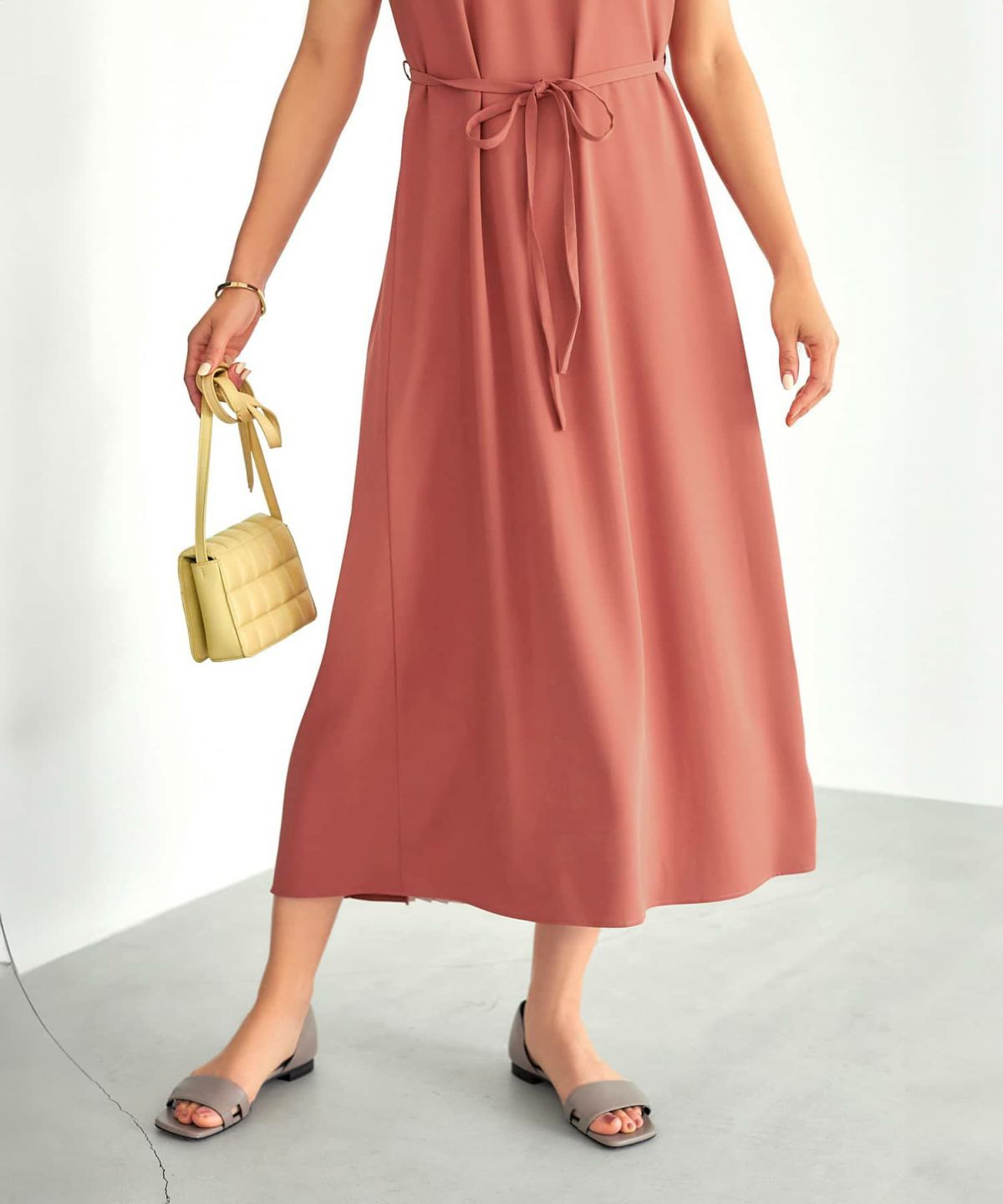 着用イメージ テラコッタピンク