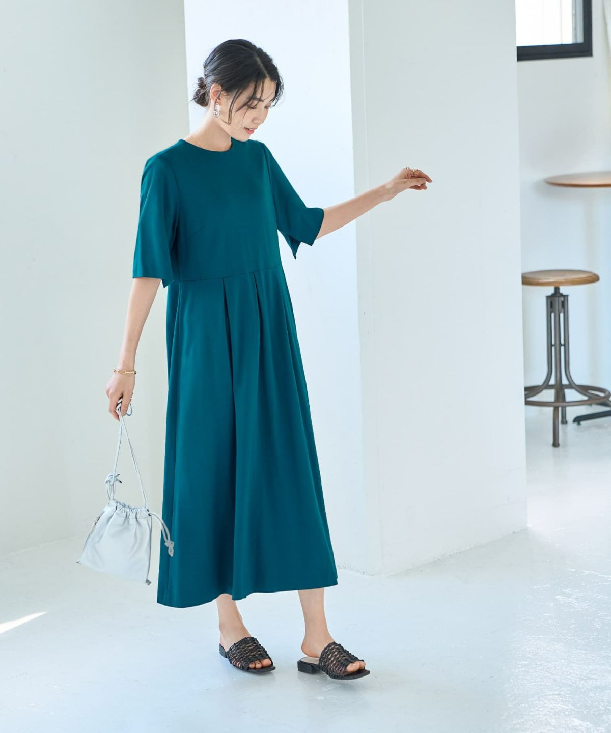 着用イメージ 166cm 02サイズ シアングリーン