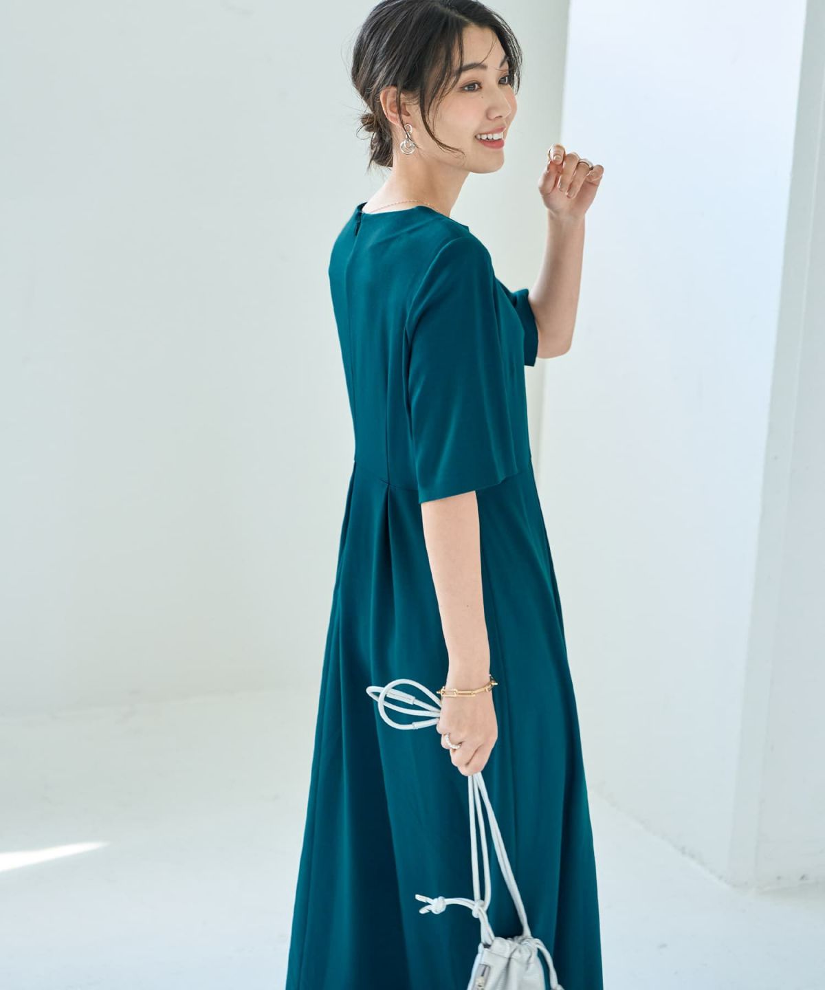 着用イメージ 166cm 02サイズ シアングリーン