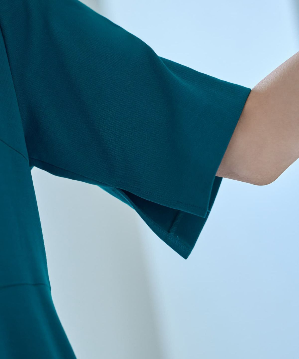 着用イメージ 166cm 02サイズ シアングリーン