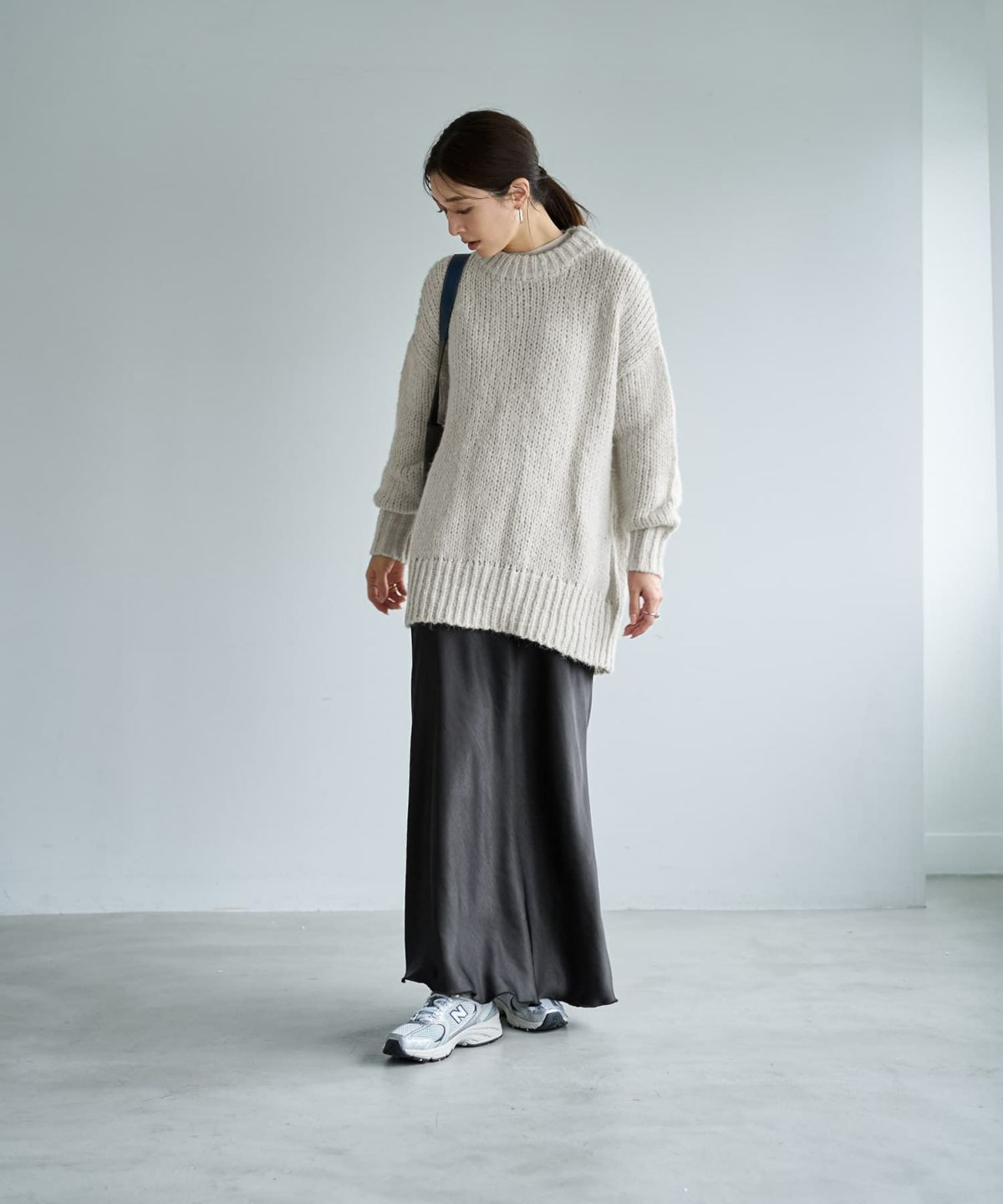 着用イメージ 166cm グレイッシュホワイト