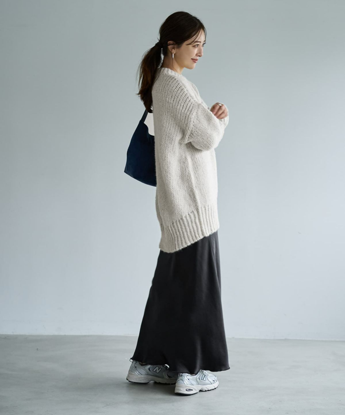 着用イメージ 166cm グレイッシュホワイト