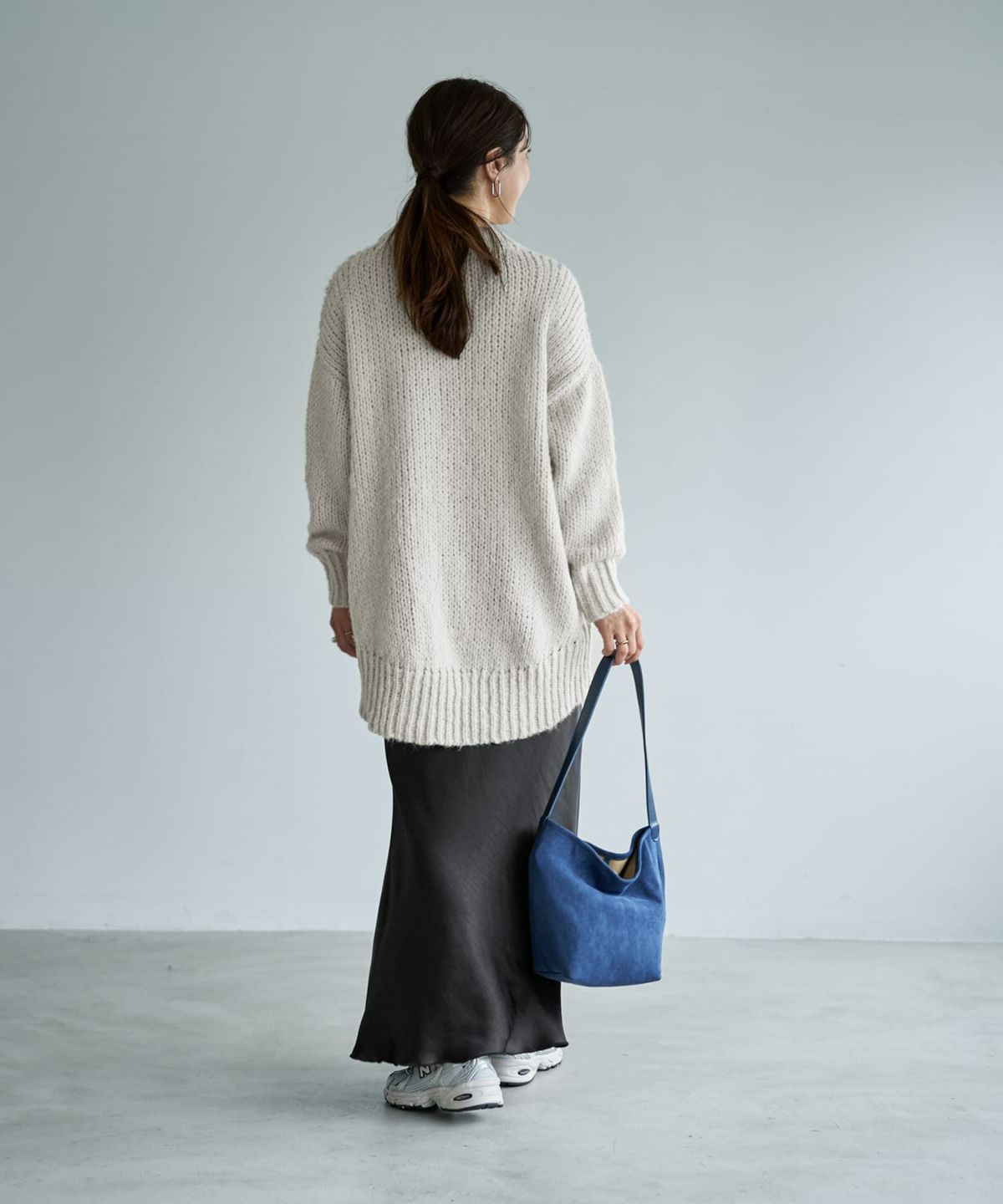着用イメージ 166cm グレイッシュホワイト