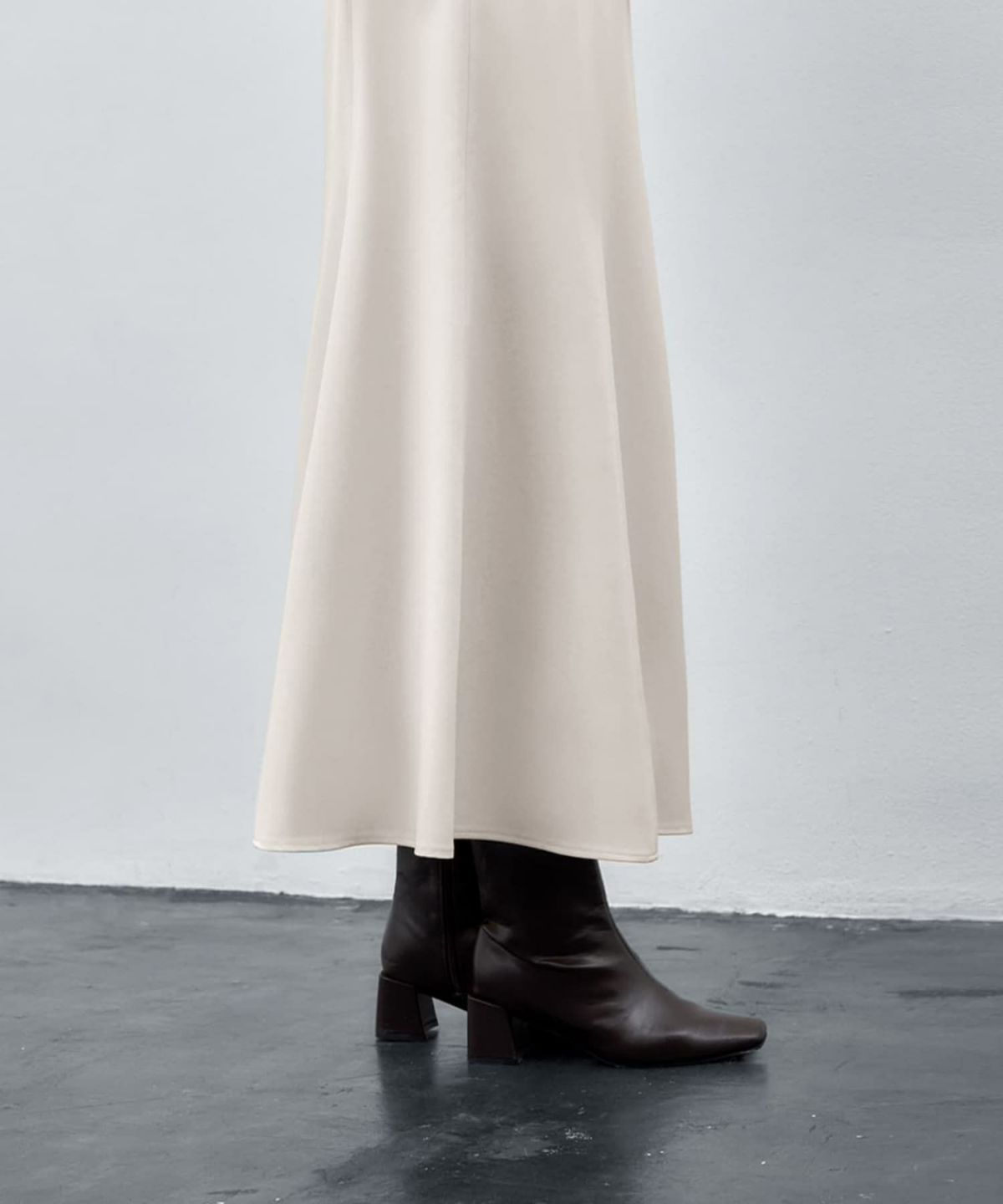 着用イメージ アイボリー