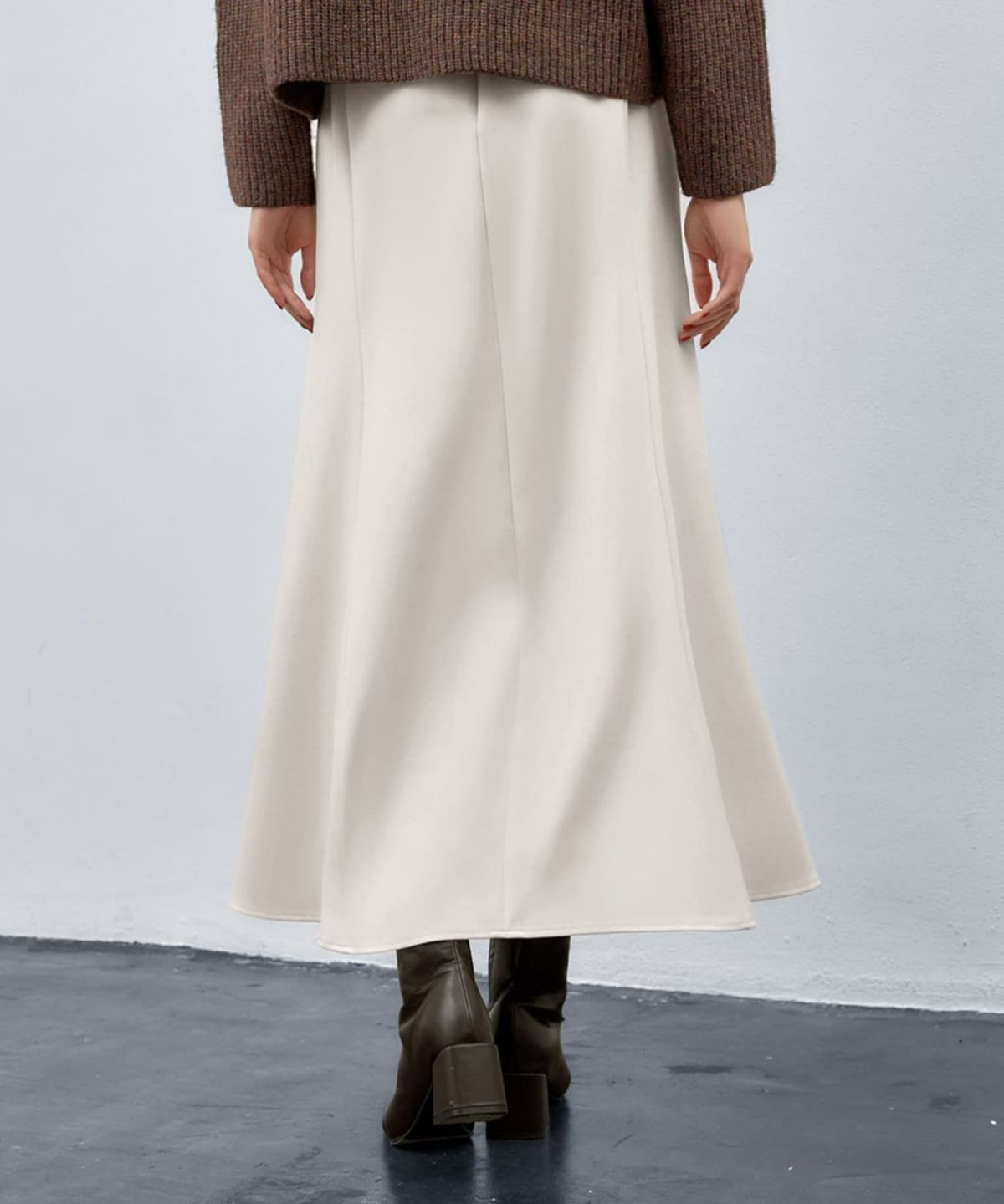 着用イメージ アイボリー