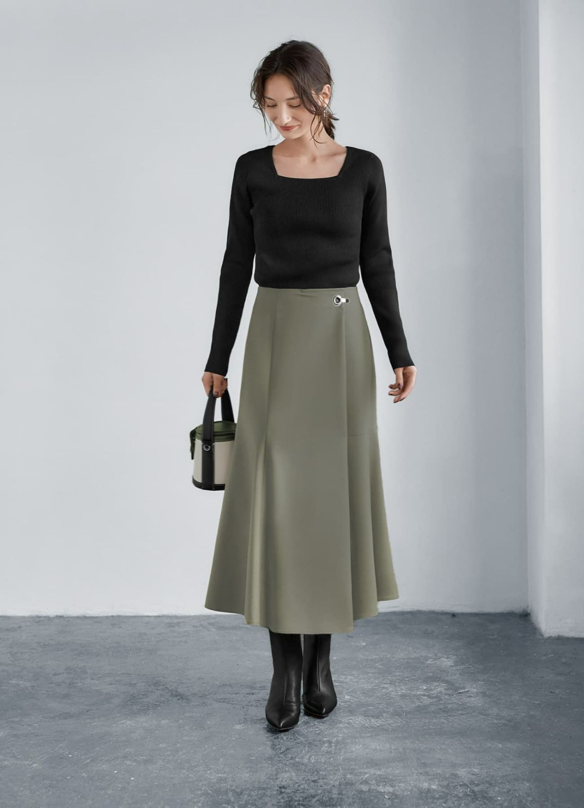 着用イメージ 165cm 着用サイズ 02 オリーブベージュ