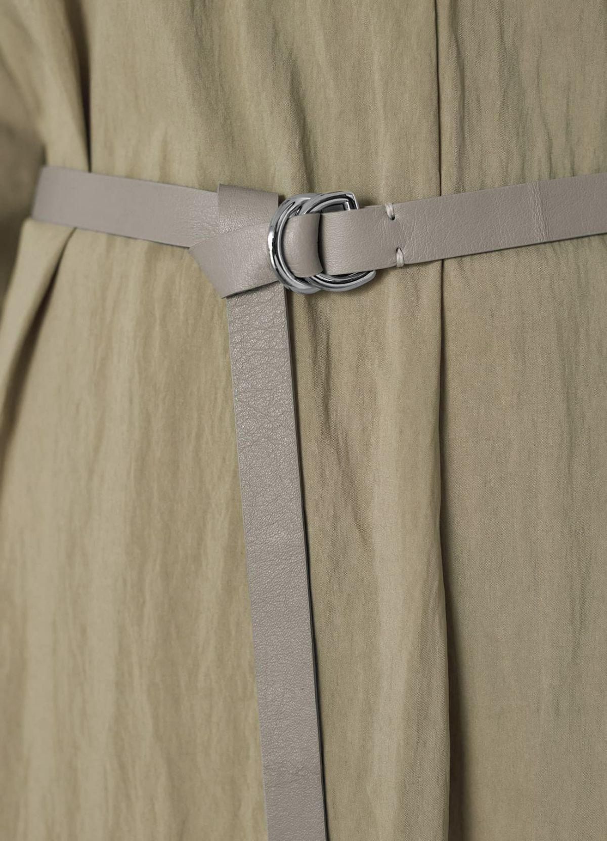 着用イメージ 166cm グレージュ