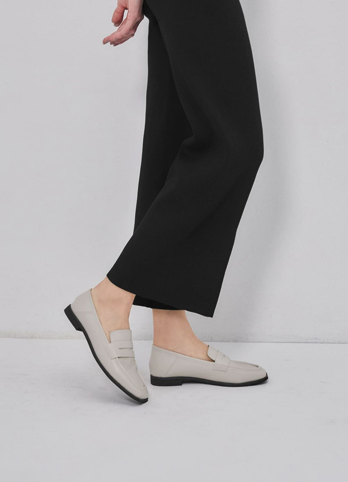 着用イメージ 173cm グレイッシュホワイト