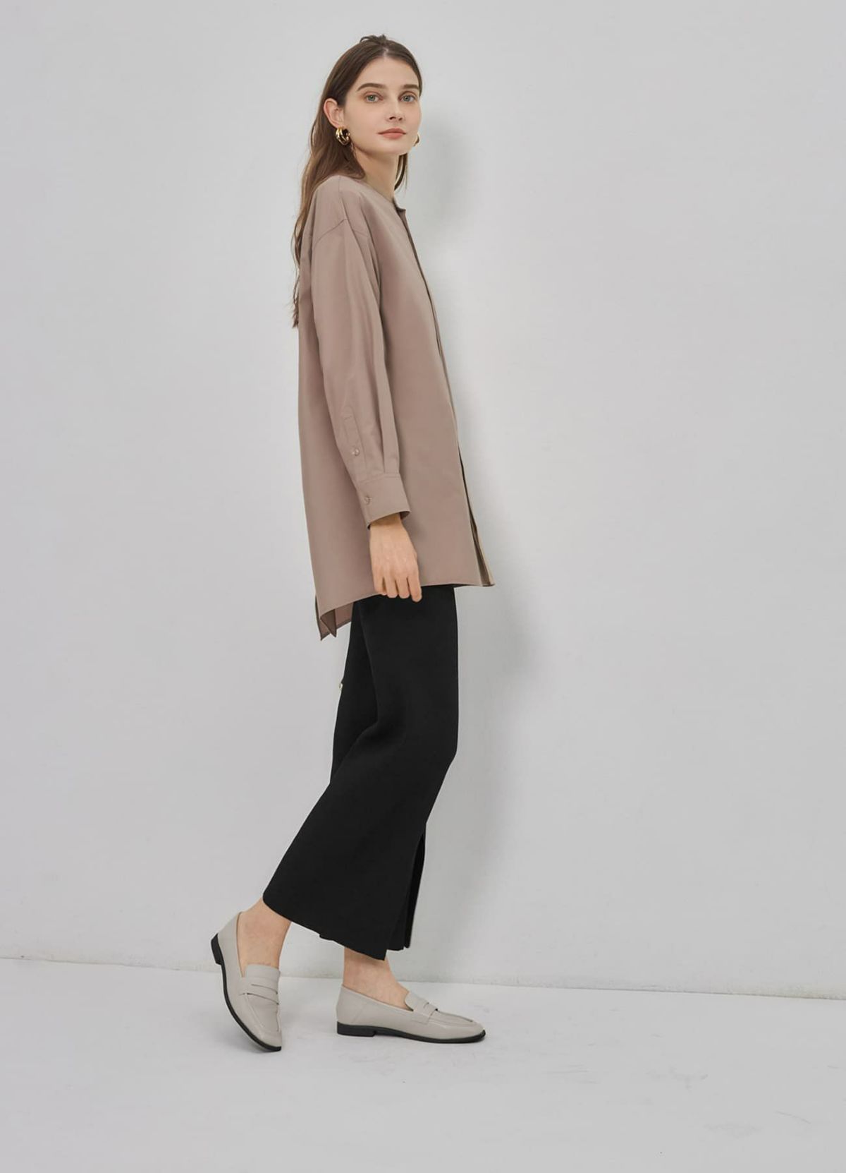 着用イメージ 173cm グレイッシュホワイト