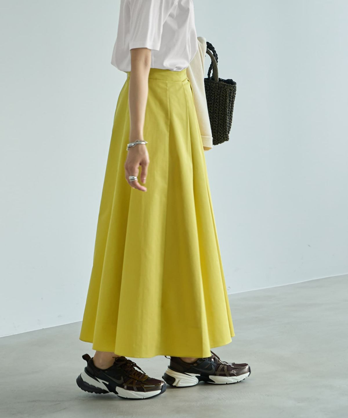着用イメージ　164cm 02サイズ イエロー