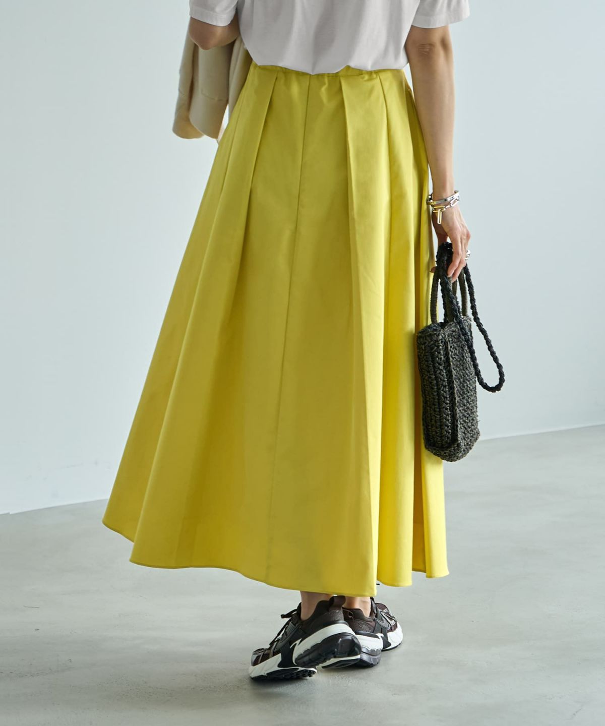 着用イメージ　164cm 02サイズ イエロー
