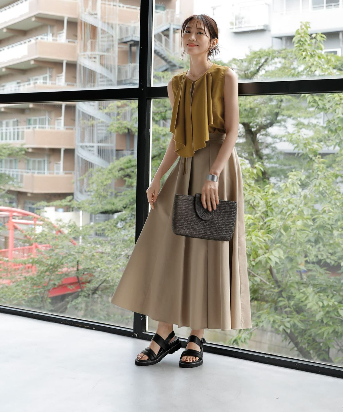 着用イメージ　166cm 02サイズ ベージュ