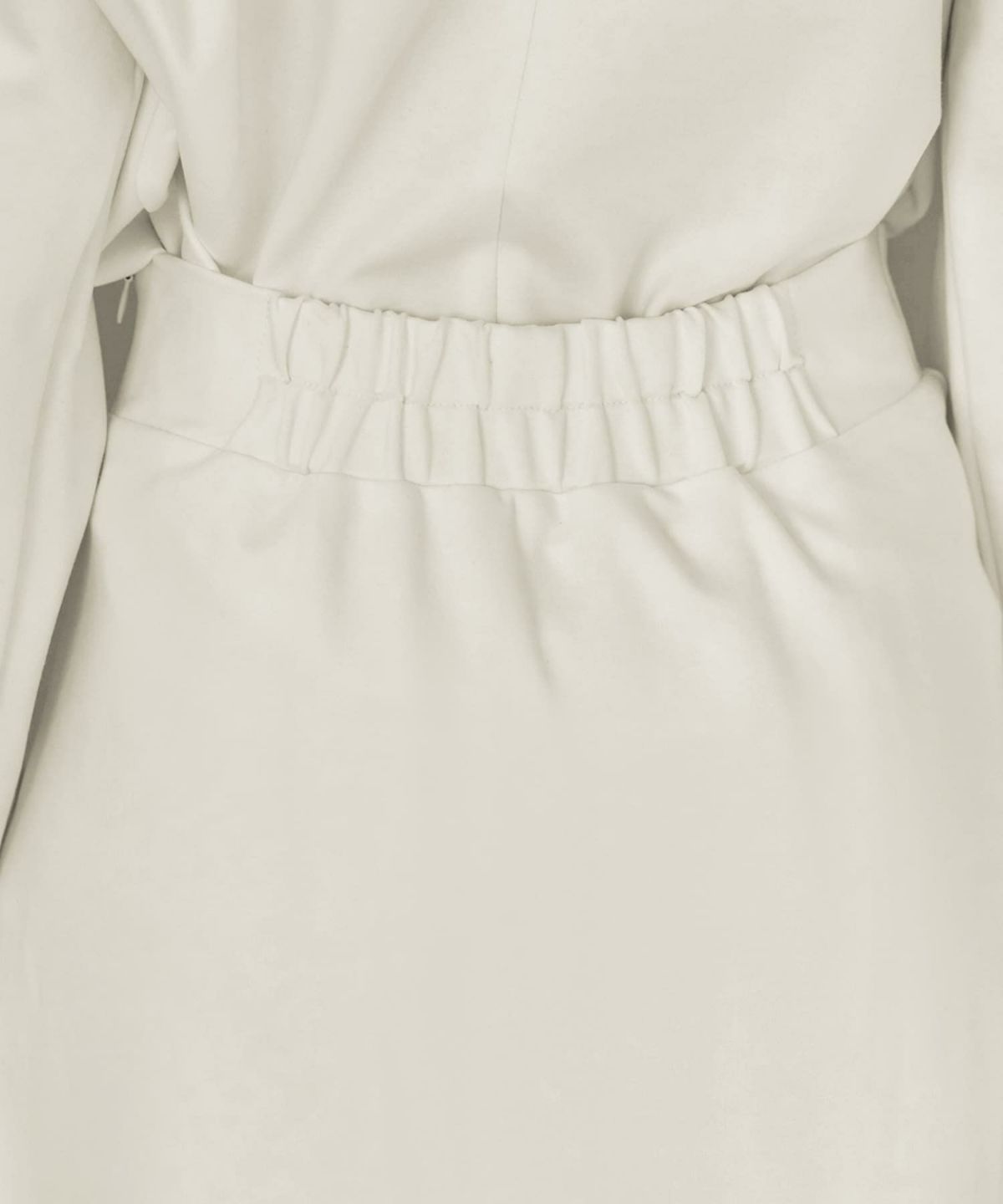 着用イメージ 165cm 着用サイズ 02 アイボリー