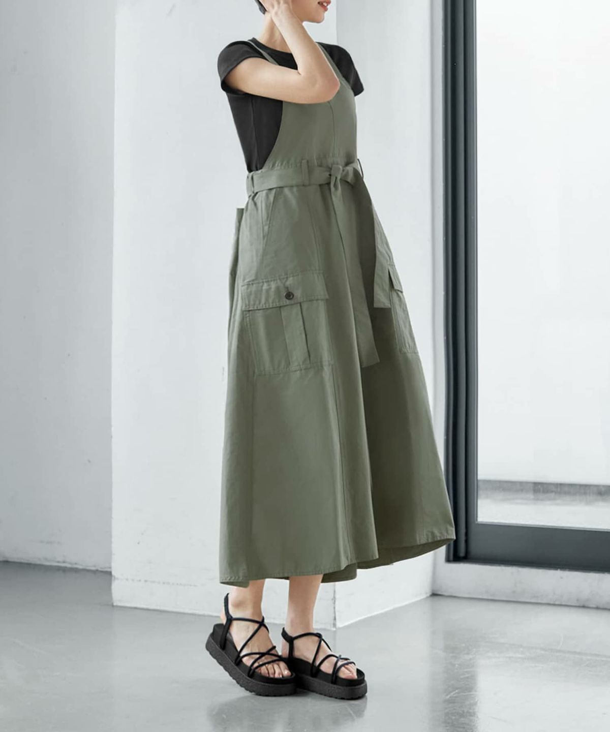 着用イメージ アースグリーン