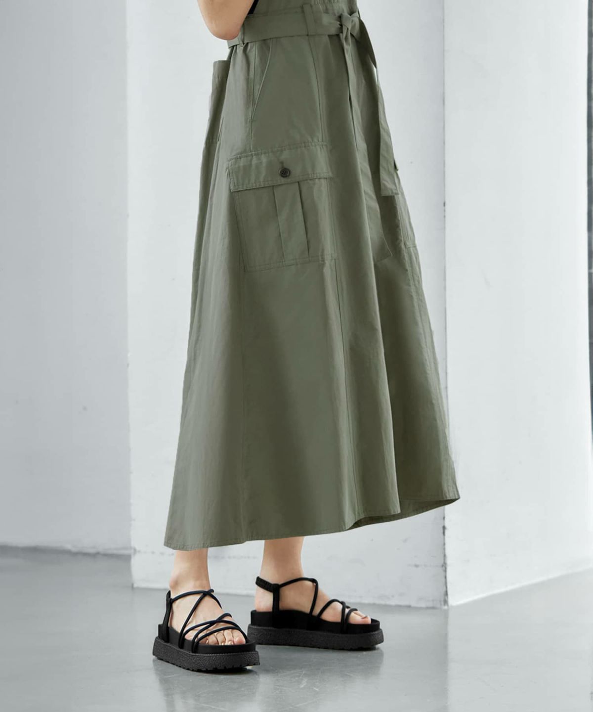 着用イメージ アースグリーン