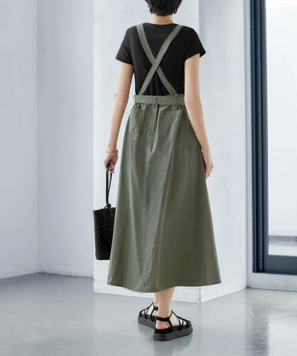 着用イメージ アースグリーン