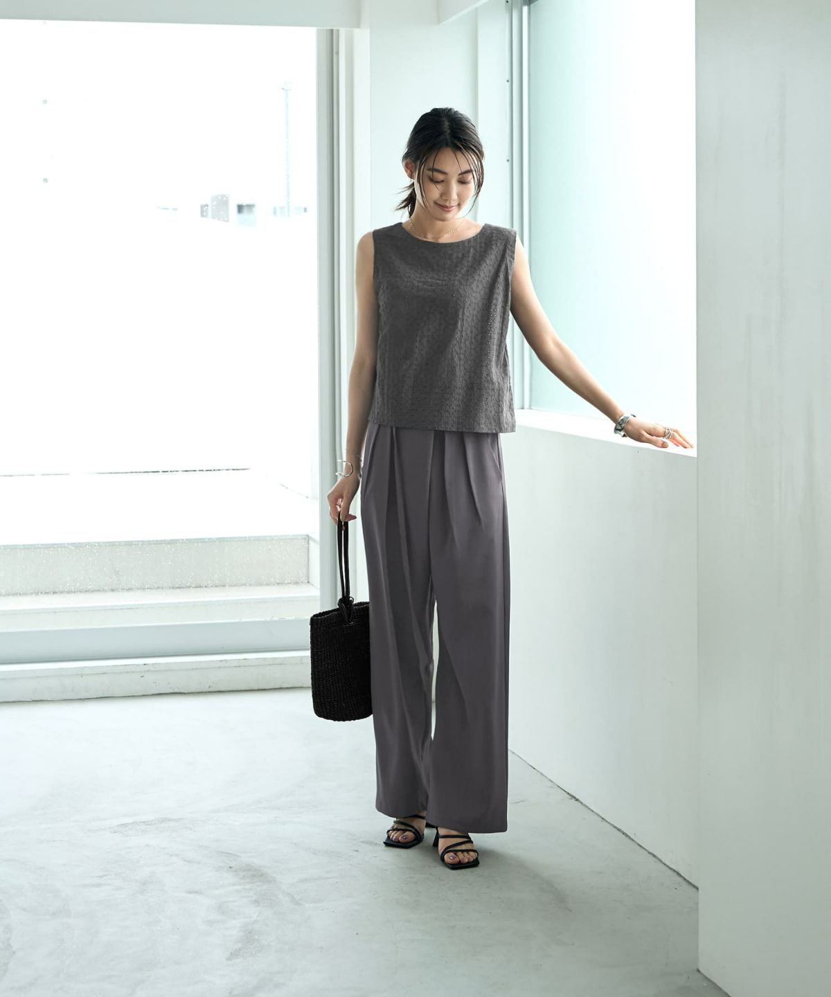 着用イメージ 166㎝　チャコール