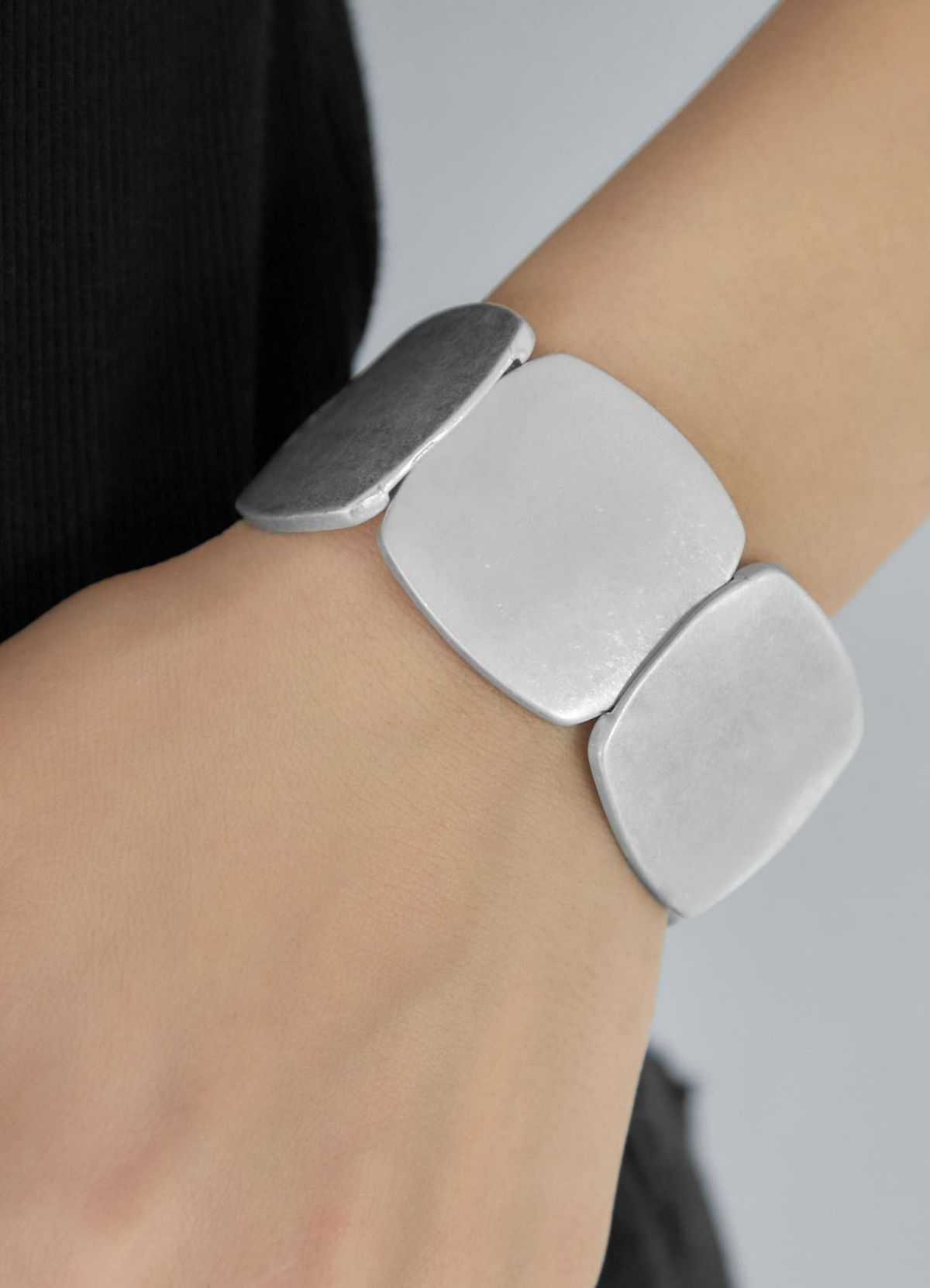 着用イメージ 167cm シルバー