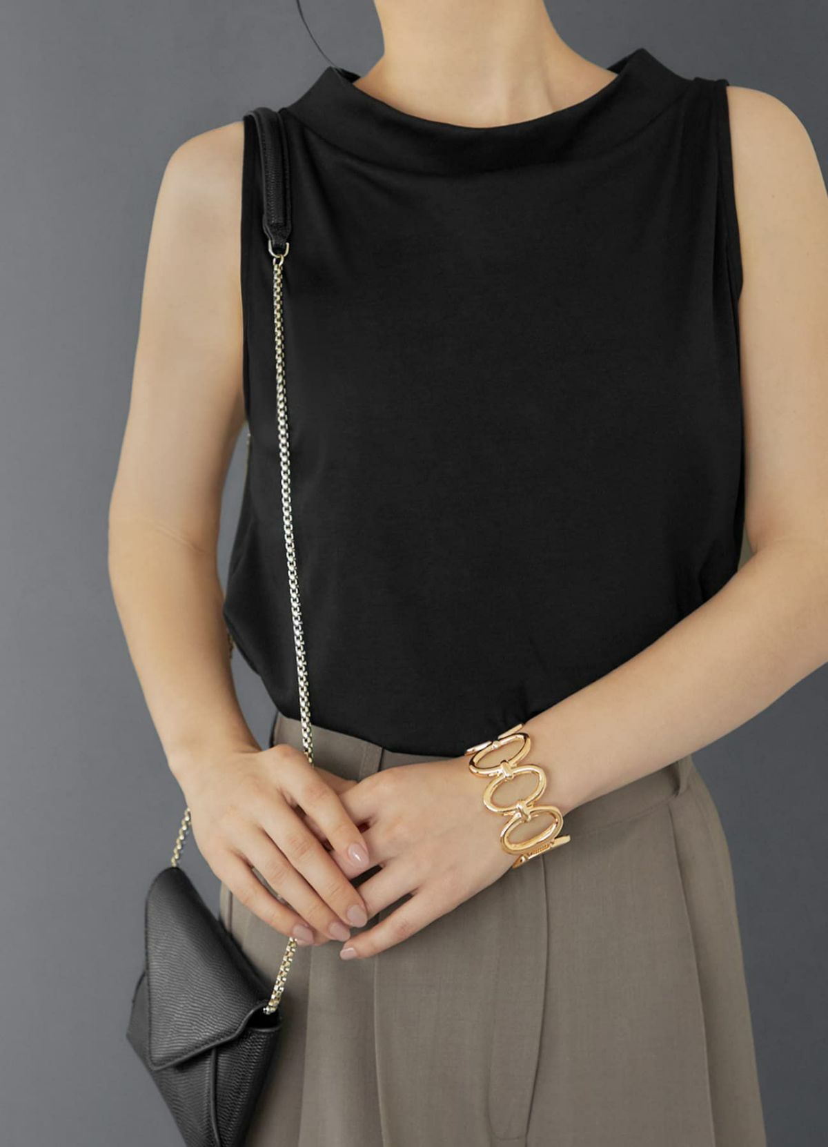 オーバルリングバングル