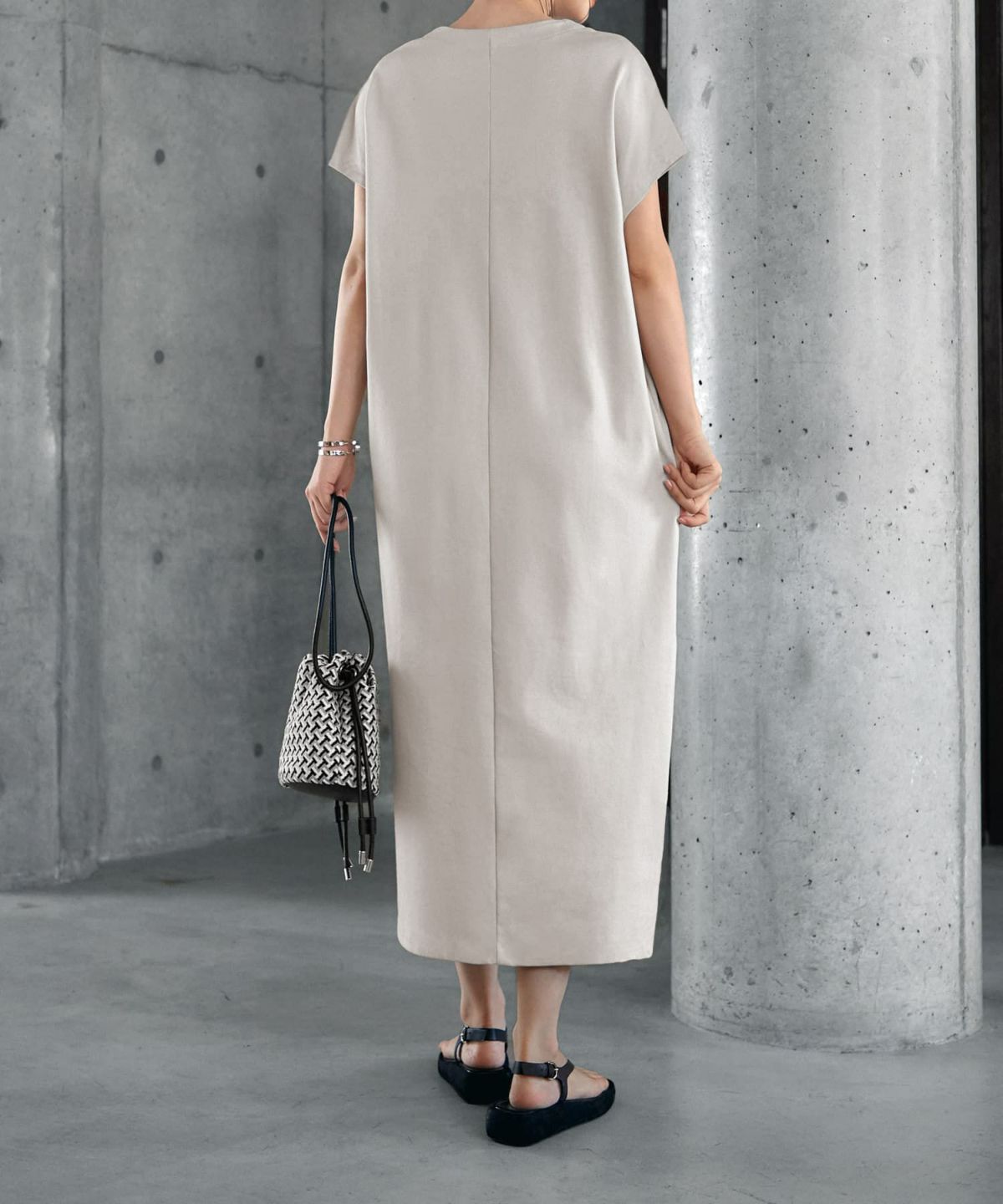 着用イメージ 165cm 着用サイズ 02 グレージュ